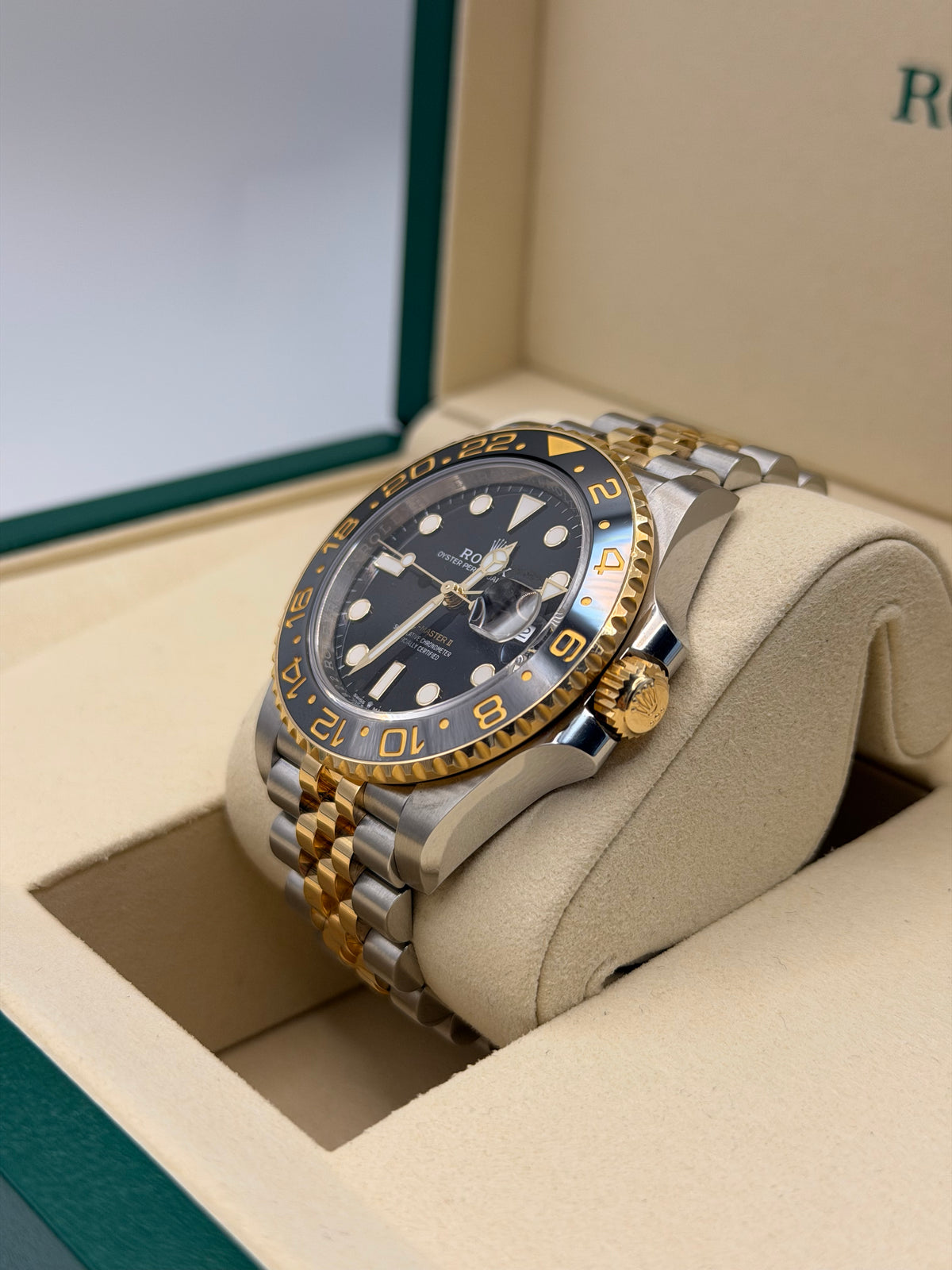 ROLEX GMT MASTER II - 126713GRNR