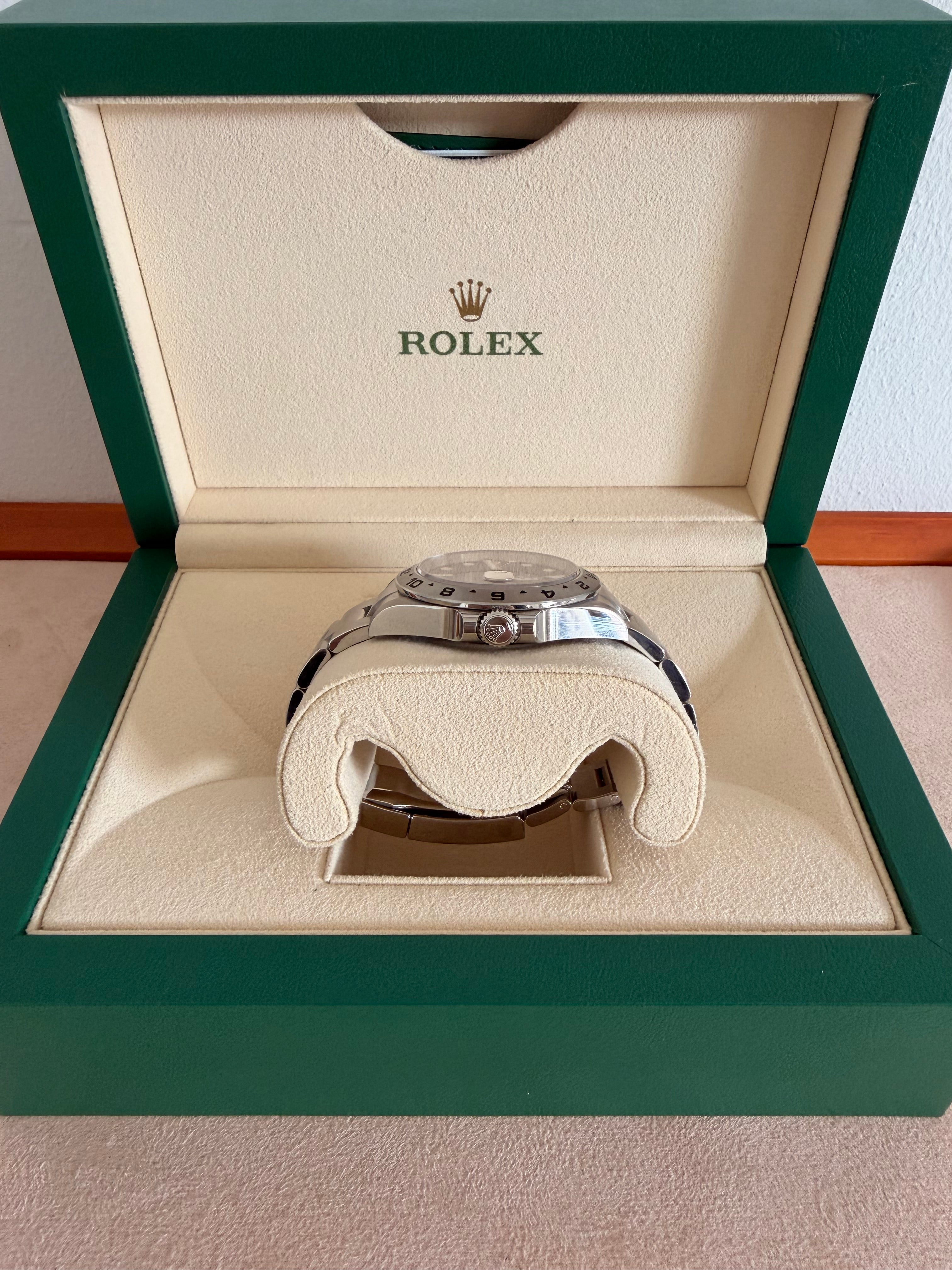 ROLEX EXPLORER II - 226570